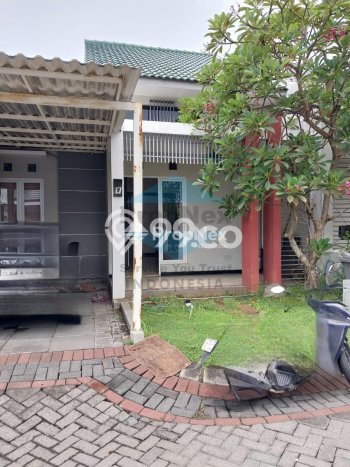 Rumah Mewah LT 119m2m² Akses Strategis di Sukolilo, Surabaya Rumah Mewah LT 119m2m² Akses Strategis di Sukolilo, Surabaya