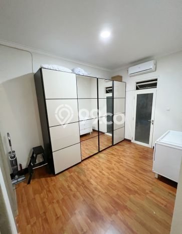 Rumah 4 KT 3 KM di Kawasan Alun-alun Contong, Surabaya Rumah 4 KT 3 KM di Kawasan Alun-alun Contong, Surabaya