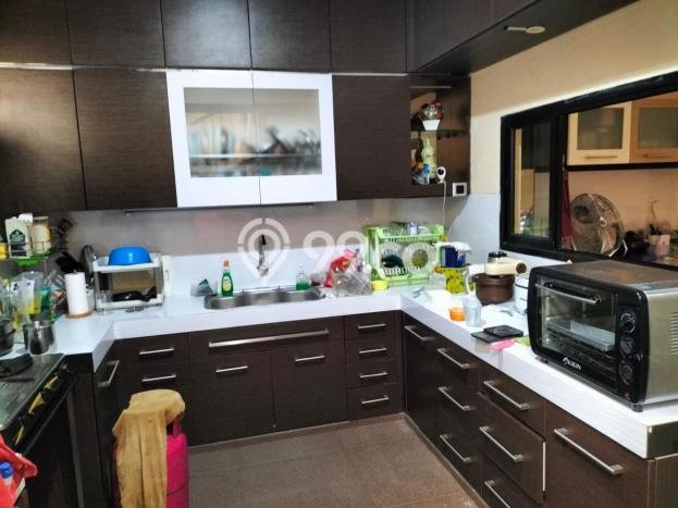 Rumah Minimalis 5 Kamar LT 171m2 di Kopo Rumah Minimalis 5 Kamar LT 171m2 di Kopo
