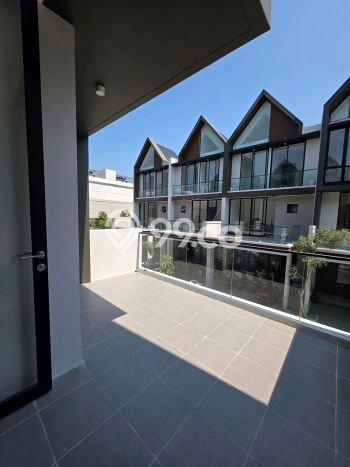 Rumah Modern 3 Kamar LT 45m2 di Pantai Indah Kapuk 2 Rumah Modern 3 Kamar LT 45m2 di Pantai Indah Kapuk 2