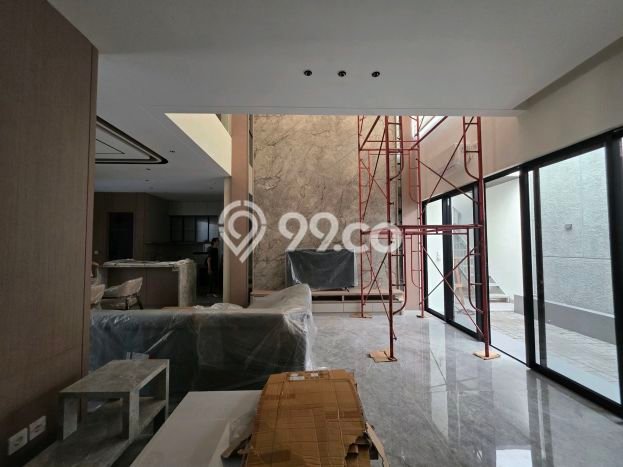 Rumah Elit LB 300m2 Siap Huni Desain Elegan di Pantai Indah Kapuk 2, Jakarta Utara Rumah Elit LB 300m2 Siap Huni Desain Elegan di Pantai Indah Kapuk 2, Jakarta Utara