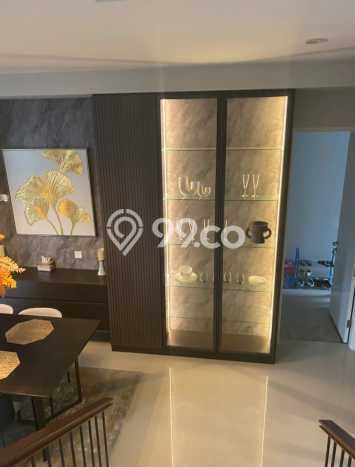 Rumah Mewah LB 172m2 Siap Pakai Desain Elegan di Sambiroto, Semarang Rumah Mewah LB 172m2 Siap Pakai Desain Elegan di Sambiroto, Semarang