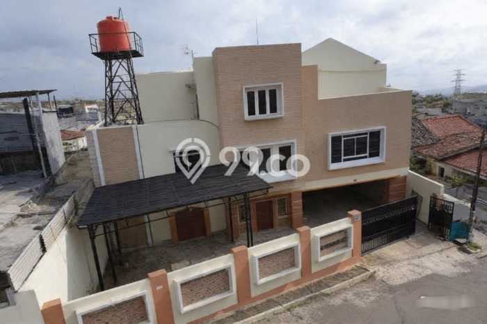 Rumah Kost Dijual di Tembalang, Semarang, Spesifikasi 23 KT, 23 KM, 670m2 Rumah Kost Dijual di Tembalang, Semarang, Spesifikasi 23 KT, 23 KM, 670m2