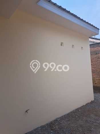 Jual Rumah Harga Miring Banyumanik Punya 2 Kamar & LT 85m2 Jual Rumah Harga Miring Banyumanik Punya 2 Kamar & LT 85m2