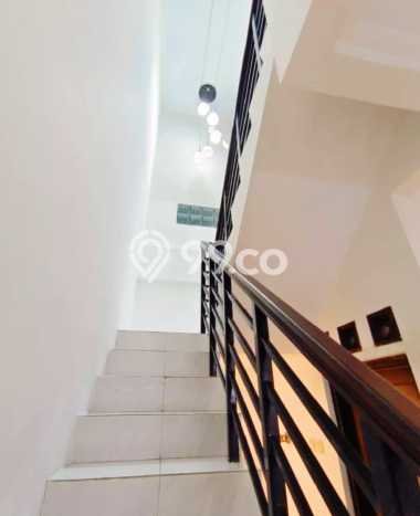 Jual Rumah Luas Megah Dengan View Cantik di Pleburan, Semarang Jual Rumah Luas Megah Dengan View Cantik di Pleburan, Semarang