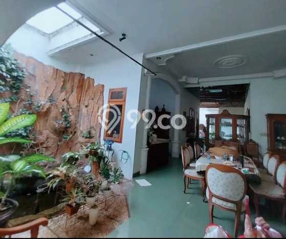 Hunian Mewah Dijual LT 1033m2 di Banyumanik, Semarang Hunian Mewah Dijual LT 1033m2 di Banyumanik, Semarang