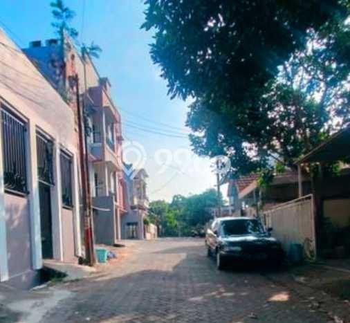 Rumah Kost untuk Dijual di Tembalang dengan 19 KT, 19 KM, Luas 300m2 Rumah Kost untuk Dijual di Tembalang dengan 19 KT, 19 KM, Luas 300m2