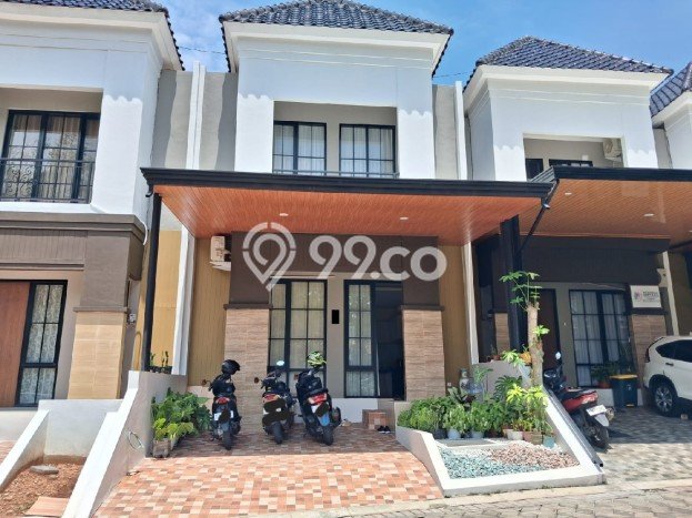 For Sale Rumah 3 Kamar Lokasi Strategis Bagus dan Strategis di Banyumanik For Sale Rumah 3 Kamar Lokasi Strategis Bagus dan Strategis di Banyumanik