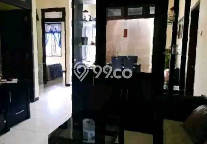 Dijual Cepat Rumah Favorit Siap Huni LB 160m2 di Banyumanik, Semarang Dijual Cepat Rumah Favorit Siap Huni LB 160m2 di Banyumanik, Semarang