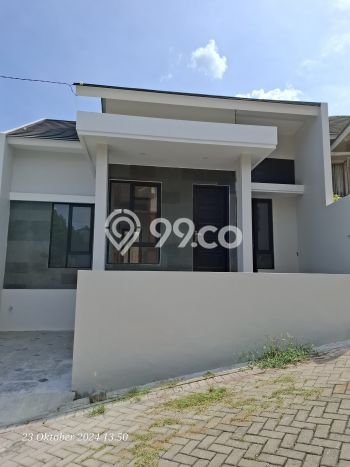 Dijual Cepat Rumah Favorit Siap Huni LB 62m2 di Banyumanik, Semarang Dijual Cepat Rumah Favorit Siap Huni LB 62m2 di Banyumanik, Semarang