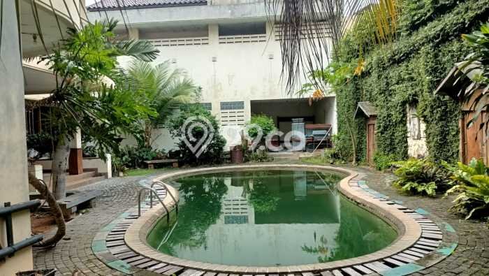Dijual Rumah Elit Exclusive di Cilandak, Jakarta Selatan Dijual Rumah Elit Exclusive di Cilandak, Jakarta Selatan