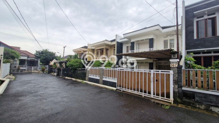 Dijual Rumah 4 Kamar Lokasi Strategis Nyaman dan Strategis di Bogor Barat Dijual Rumah 4 Kamar Lokasi Strategis Nyaman dan Strategis di Bogor Barat
