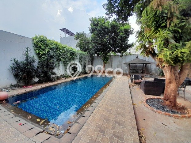 Dijual Rumah Luas Elegan Dengan View Eksklusif di Duren Tiga, Jakarta Selatan Dijual Rumah Luas Elegan Dengan View Eksklusif di Duren Tiga, Jakarta Selatan