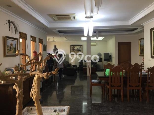 Hunian Elit LB 300m2 Siap Huni Desain Elegan di Bintaro, Tangerang Selatan Hunian Elit LB 300m2 Siap Huni Desain Elegan di Bintaro, Tangerang Selatan