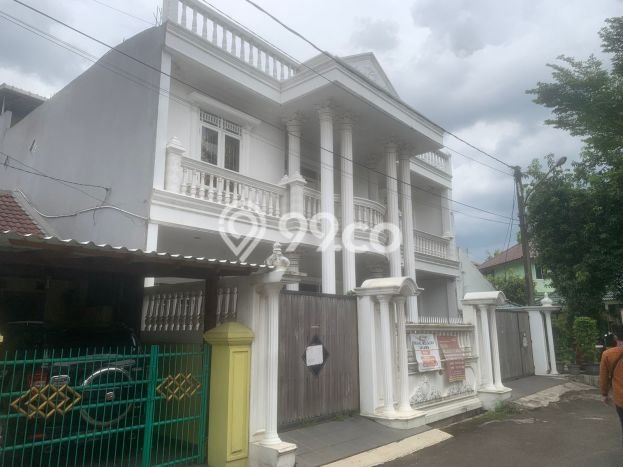 Rumah Modern 5 KT LT 240m2 di Pedurenan Rumah Modern 5 KT LT 240m2 di Pedurenan
