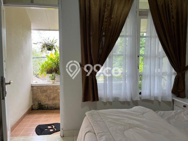 Rumah Strategis Modern Lb 242m2 di Cinere, Depok Rumah Strategis Modern Lb 242m2 di Cinere, Depok
