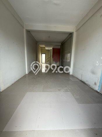 Unit Ruko Dijual di Surabaya LT 132m2 & LB 190m2 Unit Ruko Dijual di Surabaya LT 132m2 & LB 190m2