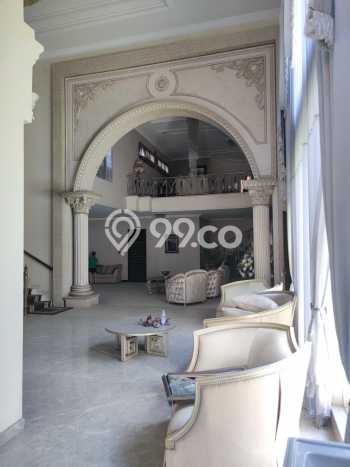 Rumah Elit Modern Siap Huni di Dharma Husada Surabaya Rumah Elit Modern Siap Huni di Dharma Husada Surabaya