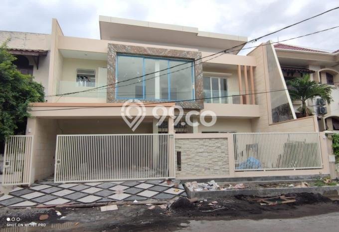 Siap Huni Rumah Mewah 4 Kamar di Gubeng Dekat ke Mana Saja Siap Huni Rumah Mewah 4 Kamar di Gubeng Dekat ke Mana Saja