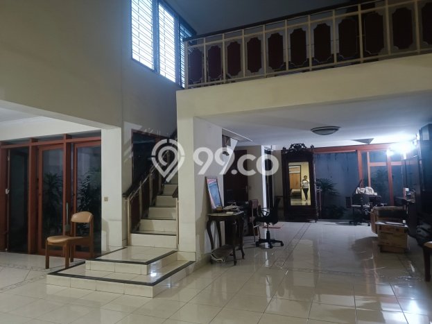 Dijual Rumah Premium dengan Fasilitas Sekitar Lengkap di Kebon Jeruk, Jakarta Barat Dijual Rumah Premium dengan Fasilitas Sekitar Lengkap di Kebon Jeruk, Jakarta Barat