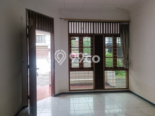 Rumah Elit Modern Siap Huni di Bojong Indah Jakarta Barat Rumah Elit Modern Siap Huni di Bojong Indah Jakarta Barat