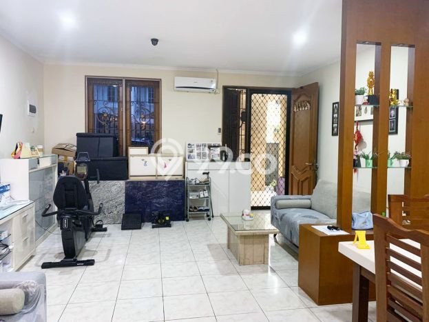 Dijual Rumah Premium dengan Fasilitas Sekitar Komplit di Kembangan, Jakarta Barat Dijual Rumah Premium dengan Fasilitas Sekitar Komplit di Kembangan, Jakarta Barat