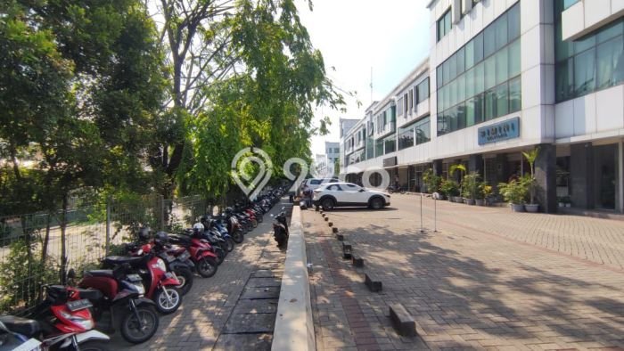 Ruko Bagus LT 67m2 LB 240m2 Dijual di Kembangan Jakarta Barat Ruko Bagus LT 67m2 LB 240m2 Dijual di Kembangan Jakarta Barat