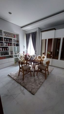 Jual Rumah Luas Elegan Dengan View Cantik di Kembangan Selatan, Jakarta Barat Jual Rumah Luas Elegan Dengan View Cantik di Kembangan Selatan, Jakarta Barat