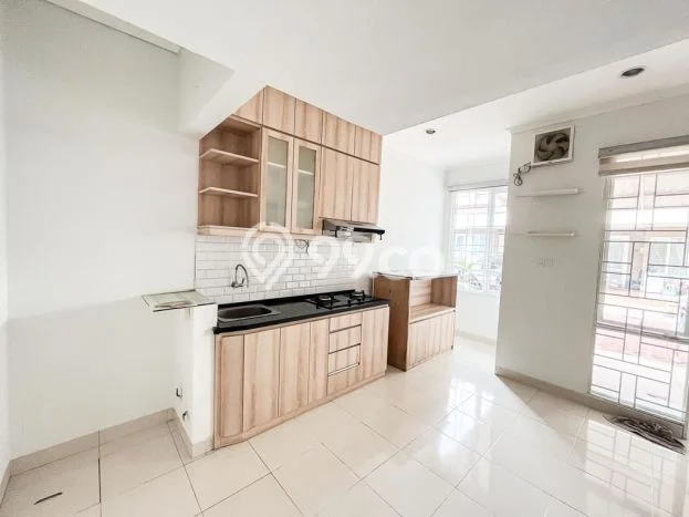 Rumah Minimalis 2 KT di Gading Serpong Tangerang Full Furnished Rumah Minimalis 2 KT di Gading Serpong Tangerang Full Furnished