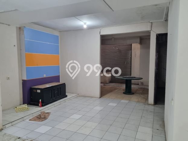 Jual Rumah Strategis Bagus Punya 4 KT di Kebon Jeruk Jakarta Barat SHM Jual Rumah Strategis Bagus Punya 4 KT di Kebon Jeruk Jakarta Barat SHM