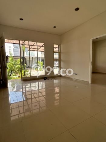 Rumah Elit Modern Tanpa Renovasi di Puri Mansion Jakarta Barat Rumah Elit Modern Tanpa Renovasi di Puri Mansion Jakarta Barat