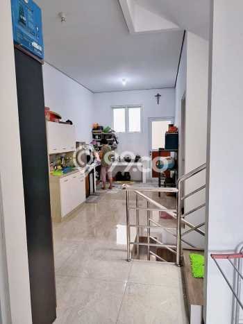 Rumah Elit Modern Tanpa Renovasi di Rawa Buaya Jakarta Barat Rumah Elit Modern Tanpa Renovasi di Rawa Buaya Jakarta Barat