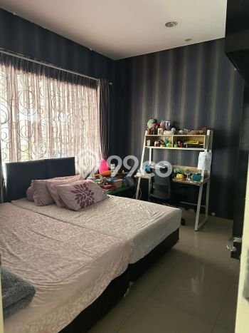 Jual Rumah Luas Elegan Dengan View Cantik di Green Lake City, Jakarta Barat Jual Rumah Luas Elegan Dengan View Cantik di Green Lake City, Jakarta Barat