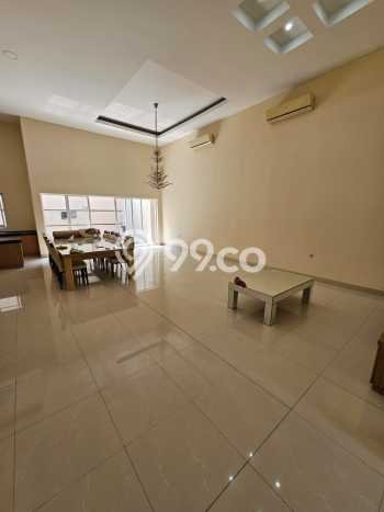 Hunian Mewah LB 690m2 Siap Pakai Desain Elegan di Kalideres, Jakarta Barat Hunian Mewah LB 690m2 Siap Pakai Desain Elegan di Kalideres, Jakarta Barat