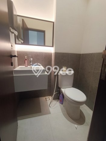 Ruko Dijual di Tangerang LT 90m2 & LB 192m2 Lokasi Terbaik! Ruko Dijual di Tangerang LT 90m2 & LB 192m2 Lokasi Terbaik!