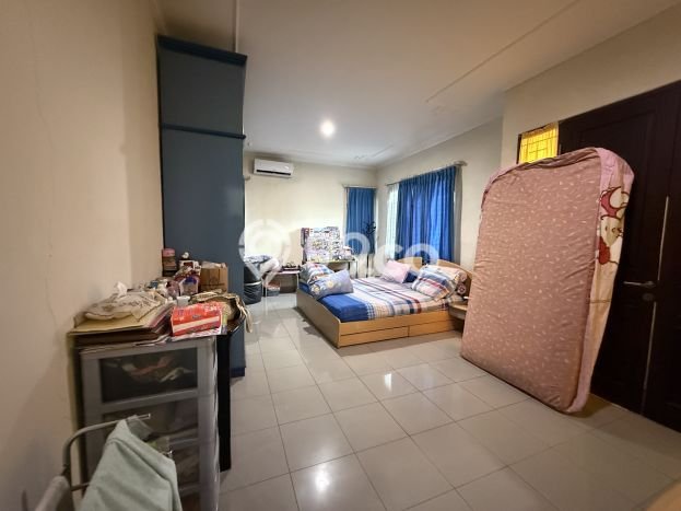 Dijual Rumah Luas Elegan Dengan View Eksklusif di Kembangan Selatan, Jakarta Barat Dijual Rumah Luas Elegan Dengan View Eksklusif di Kembangan Selatan, Jakarta Barat