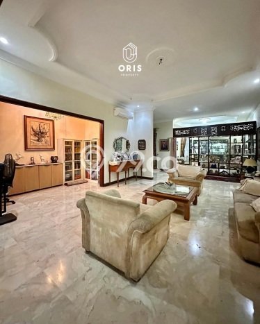 Ready to Use! Premium House LT 764m2 Desain Modern di Kemang Ready to Use! Premium House LT 764m2 Desain Modern di Kemang