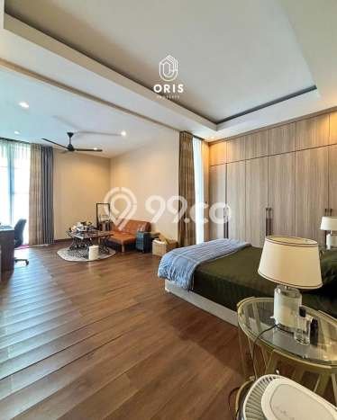 Rumah Mewah LB 324m2 Siap Huni Desain Elegan di Bintaro, Tangerang Selatan Rumah Mewah LB 324m2 Siap Huni Desain Elegan di Bintaro, Tangerang Selatan