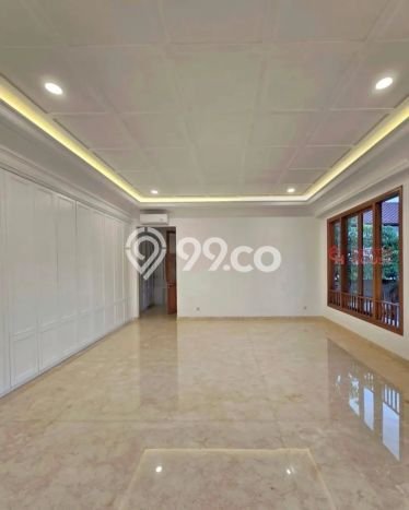 GOOD DEAL! Rumah Premium area Kemang, Luas 596m² Bangunan 650m² GOOD DEAL! Rumah Premium area Kemang, Luas 596m² Bangunan 650m²