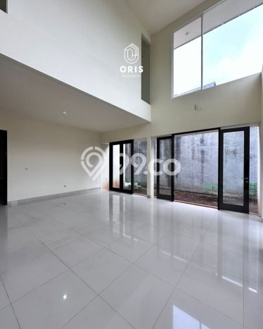 For Sale! Luxury House LT 261m2 Desain Modern di Cipete For Sale! Luxury House LT 261m2 Desain Modern di Cipete