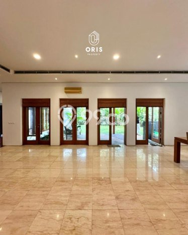 Rumah Elit LB 500m2 Siap Pakai Desain Elegan di Sektor 8 - Bintaro, Tangerang Selatan Rumah Elit LB 500m2 Siap Pakai Desain Elegan di Sektor 8 - Bintaro, Tangerang Selatan