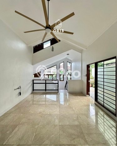 Rumah Nyaman area Pondok Indah, 4 KT, Akses Mudah Rumah Nyaman area Pondok Indah, 4 KT, Akses Mudah