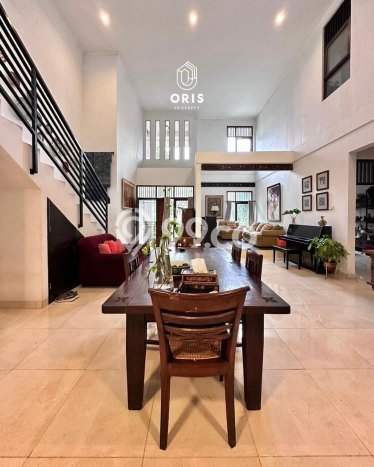 Hunian Elit LB 300m2 Siap Huni Desain Elegan di Sektor 3 - Bintaro, Jakarta Selatan Hunian Elit LB 300m2 Siap Huni Desain Elegan di Sektor 3 - Bintaro, Jakarta Selatan