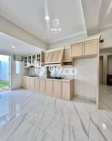 Dijual Rumah Luas Elegan Dengan View Eksklusif di Kuningan, Jakarta Selatan Dijual Rumah Luas Elegan Dengan View Eksklusif di Kuningan, Jakarta Selatan
