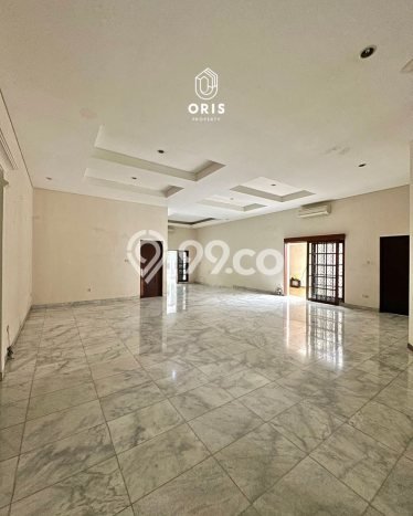 Siap Huni Rumah Mewah 5 Kamar di Menteng Dekat ke Mana Pun Siap Huni Rumah Mewah 5 Kamar di Menteng Dekat ke Mana Pun