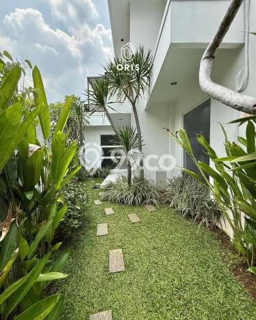 Jual Rumah Luas Elegan Dengan View Cantik di Lebak Bulus, Jakarta Selatan Jual Rumah Luas Elegan Dengan View Cantik di Lebak Bulus, Jakarta Selatan