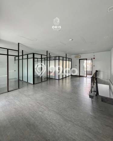 Ruko Bagus LT 135m2 LB 900m2 Dijual di Kebayoran Baru Jakarta Selatan Ruko Bagus LT 135m2 LB 900m2 Dijual di Kebayoran Baru Jakarta Selatan