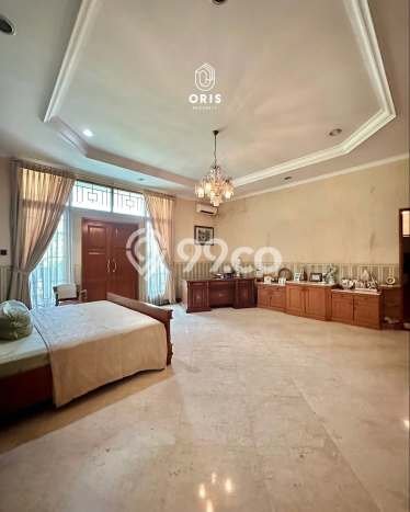 Rumah Eksklusif Siap Huni LT 973m2 di Kebayoran Baru, Jakarta Selatan Rumah Eksklusif Siap Huni LT 973m2 di Kebayoran Baru, Jakarta Selatan