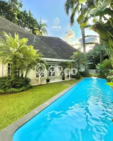 Dijual Rumah Mewah Exclusive di Kebayoran Baru, Jakarta Selatan Dijual Rumah Mewah Exclusive di Kebayoran Baru, Jakarta Selatan