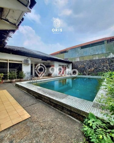 Rumah Elit LB 415m2 Siap Huni Desain Elegan di Kemang, Jakarta Selatan Rumah Elit LB 415m2 Siap Huni Desain Elegan di Kemang, Jakarta Selatan